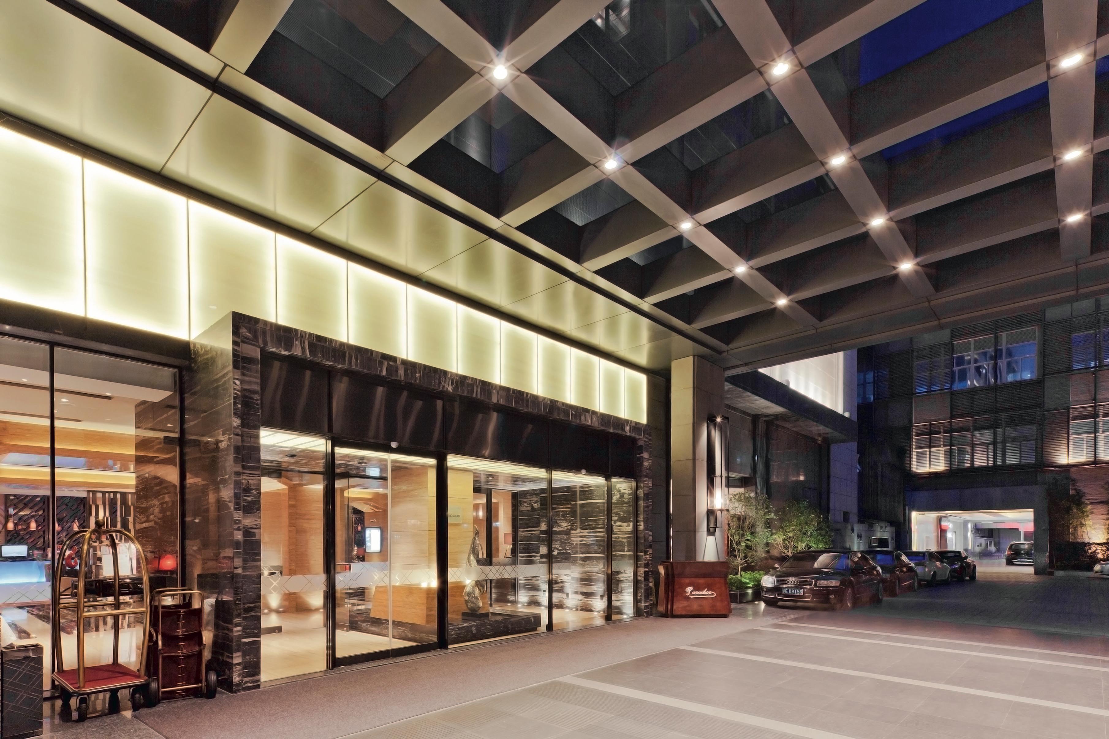 Pullman Shanghai Jingan Exterior foto