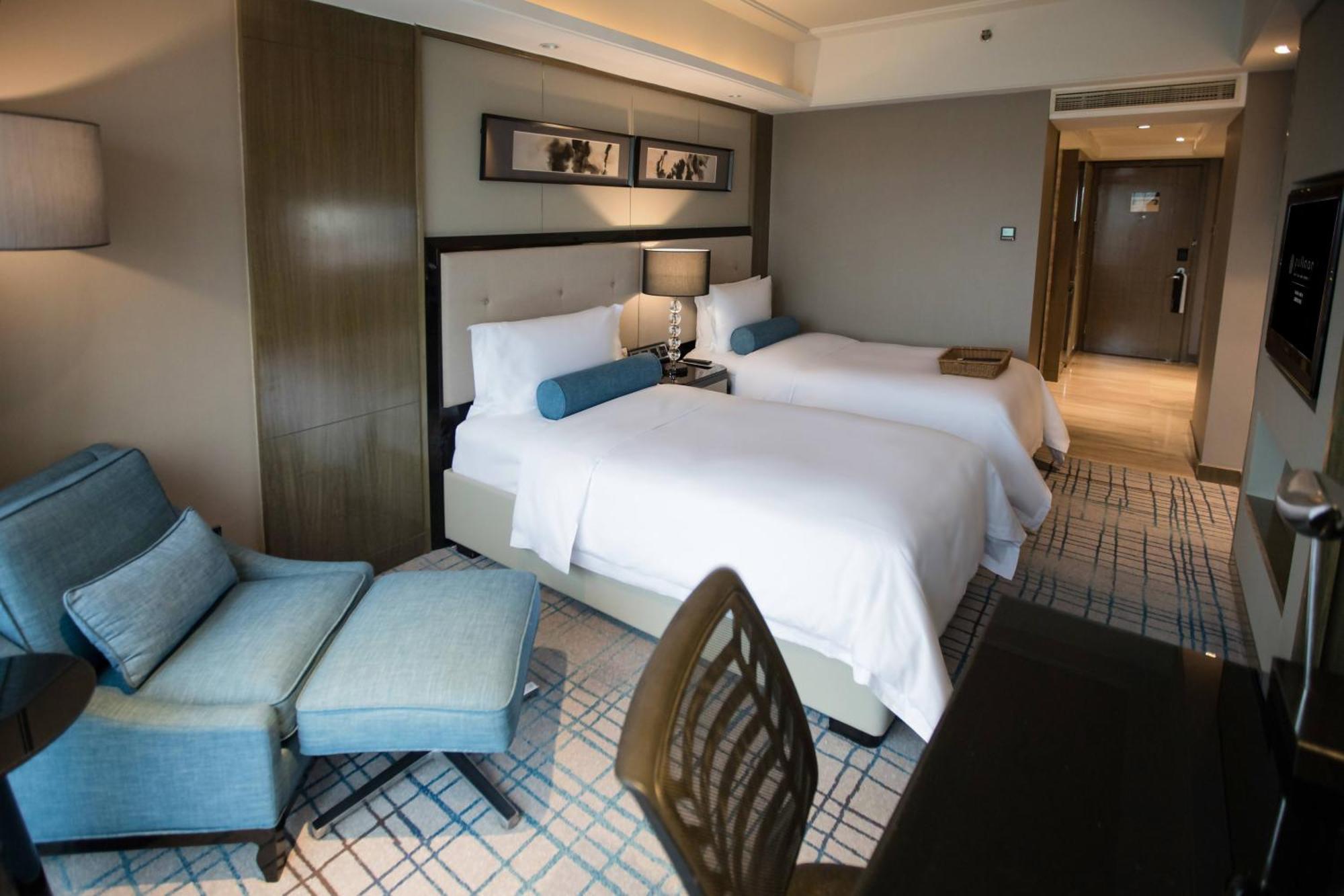 Pullman Shanghai Jingan Exterior foto