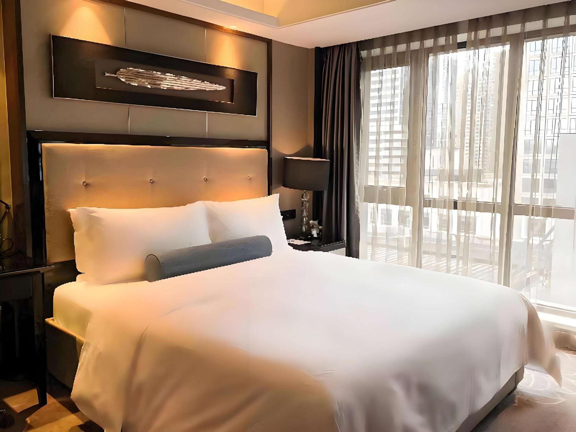 Pullman Shanghai Jingan Exterior foto