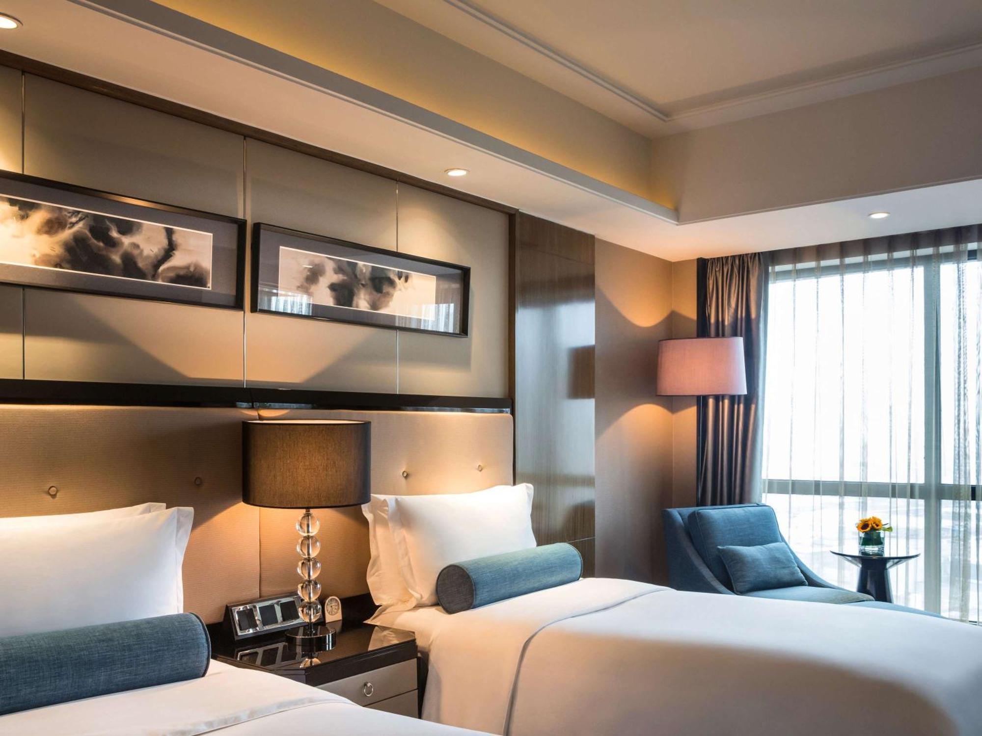 Pullman Shanghai Jingan Exterior foto